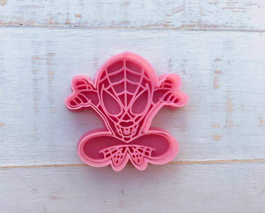uomo Ragno biscotto taglierina taglio biscotti personaggi supereroi 3D print model - Mito3D