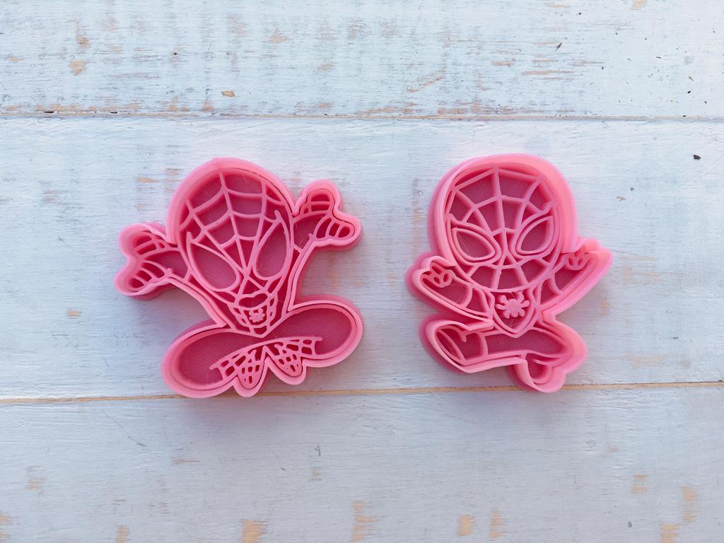 homme araignée ensemble héros super biscuits coupeurs déco araignées personnages biscuit coupeur 3D print model - Mito3D