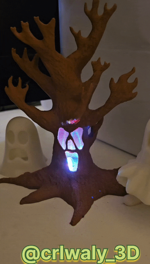 spaventoso albero Halloween arbol strisciante cane raccapricciante fantasma 3D print model - Mito3D