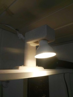riflettore titolare supporto agnello lampada individuare bagno casa Casa 3d print model - Mito3D