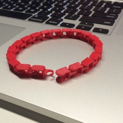 piñón de la cadena se convierte en pulsera joyería 3D print model - Mito3D