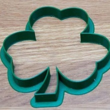 st patricks day shamrock cookie cutter casa irlandese irlanda 3d print model - Mito3D