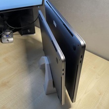 estante soporte laptops 13 16 macbook ordenador portátil 3d print model - Mito3D