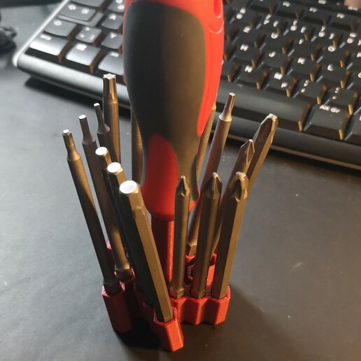 stand screwdriver bits 3D print model - Mito3D