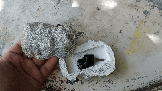 Roca esconde llaves rock llave esconder secreto objetos simulador 3d print model - Mito3D