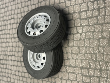 super single tyres italeri wheels 1 24 scale tyre truck 3d print model - Mito3D