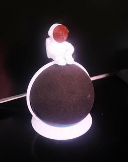 suporte alexa eco 4a 5a Gera astronauta lua pop 4 5 mostrar 3 maçã astro Estrela guerras 3d print model - Mito3D