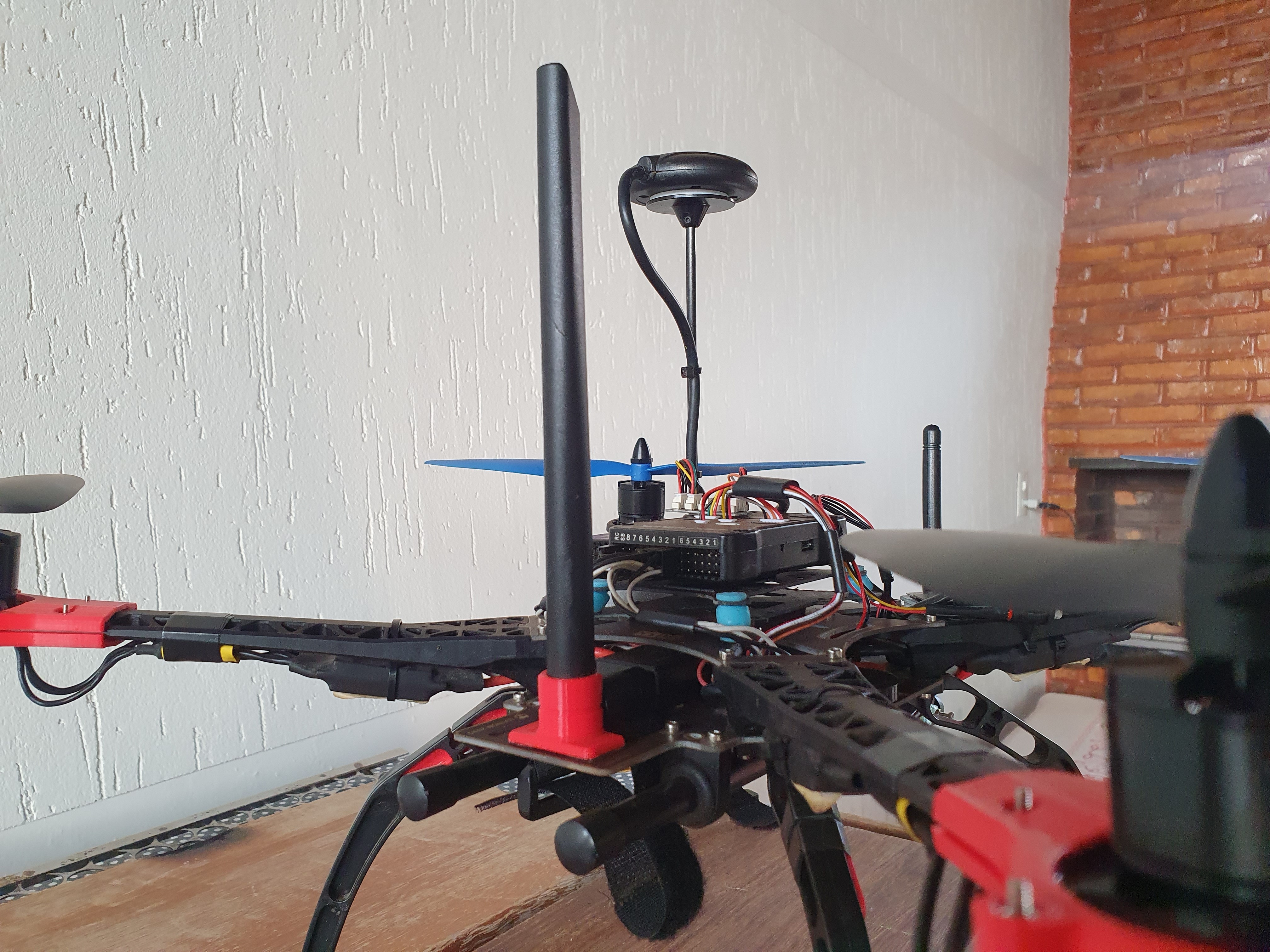Unterstützung v5 Telemetrie Antenne Drohne länger wendet verhindern Unfälle Propeller 3D print model - Mito3D
