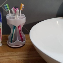 supportles tooth brush divider bathroom hygiene 3d print model - Mito3D