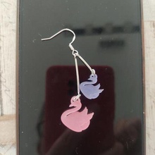 swan earrings jewelry loop ears pendant 3d print model - Mito3D