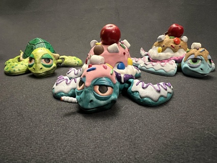 sweetle set turtle flexi flexible toy sla dessertle tortoise ocean animal high poly munchies 3d print model - Mito3D