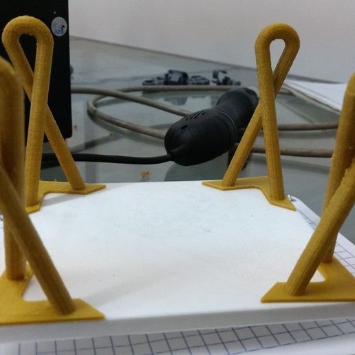tavolo gamba trofeo base domestico 3D print model - Mito3D