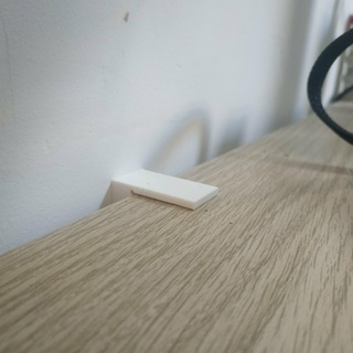 masa Dur Ikea tablolar kablolar 3d print model - Mito3D