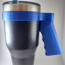tactical 40oz stainless steel cup grip adapter various airsoft mug tumbler m4 ar-15 ar15 handle 3d print model - Mito3D
