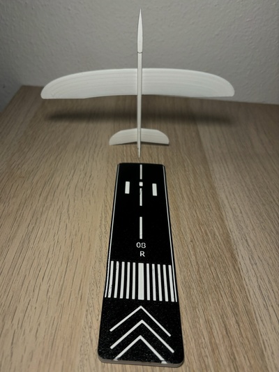 take off runway flugzeug flughafen stand diydecor flughafeninspiriert miniatur 3d print model - Mito3D