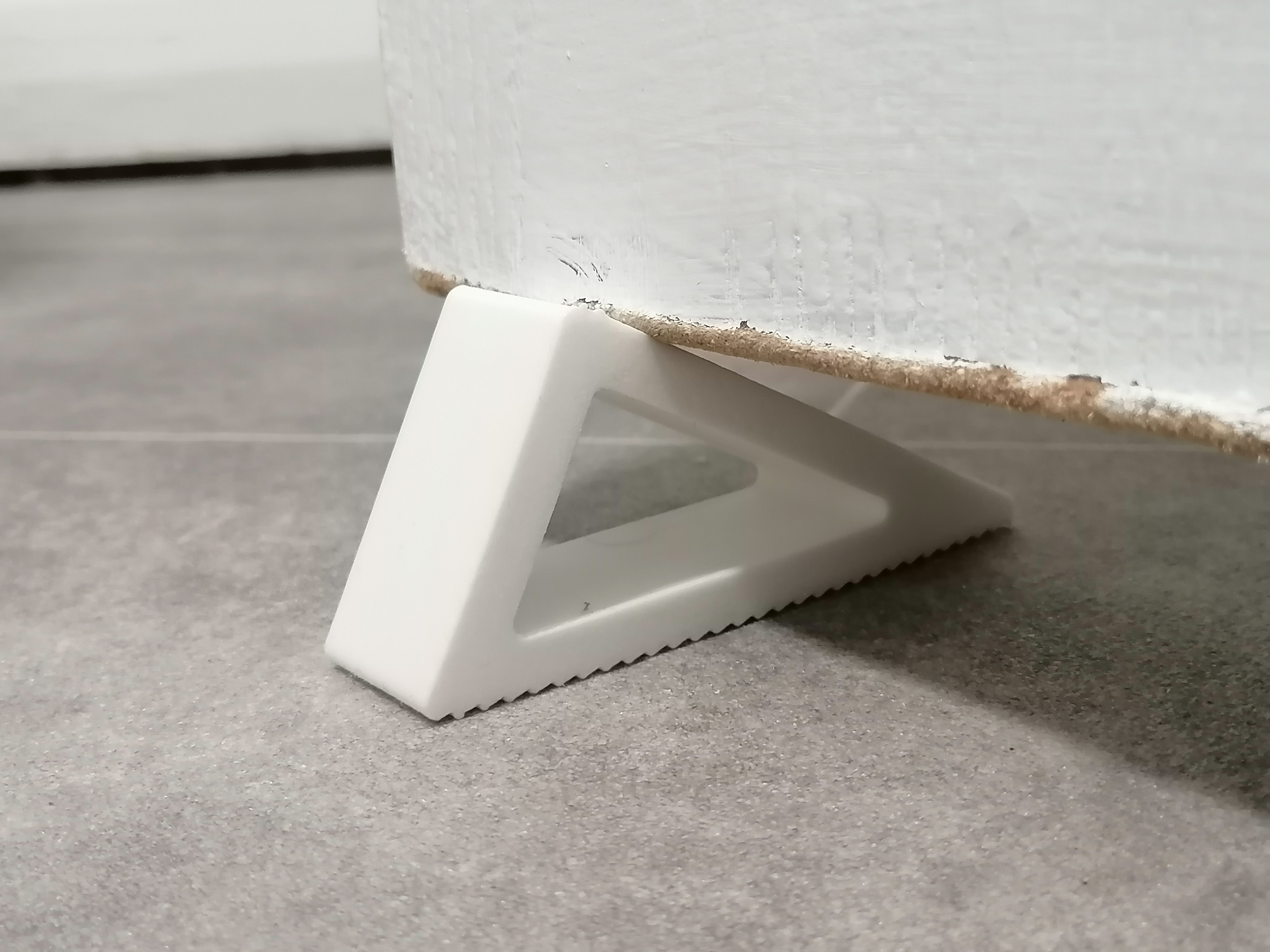 tall door stop doorstop wedge house supplies tool high higher grippy grip easy free 3D print model - Mito3D