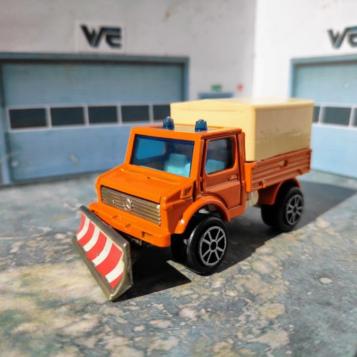 lona mecedes unimog n 215 majorette juego mercedes fundido a presión en miniatura 1 64 3D print model - Mito3D