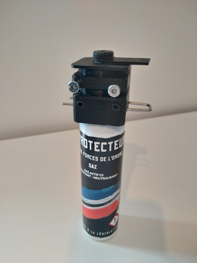 lágrima gás perímetro alarme pimenta spray qualiforce cs segurança intruso imbecil 3d print model - Mito3D