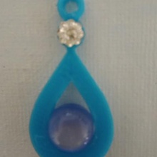 en forme de larme bijoux cadeau pendentif collier 3d print model - Mito3D