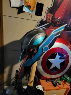 Thor ragnarok casco maravilla Víspera Santos 3d print model - Mito3D