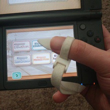 thumb stylus nintendo ds 3ds wrist strap gadget video games 3d print model - Mito3D