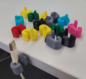 thumbs up usb cable holder usb cable  3d print model - Mito3D