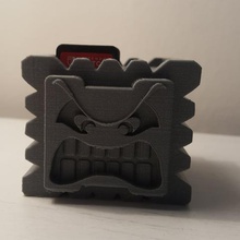 thwomp-Schalter cartridge case Spiel mario super nintendo video-Spiel retro gaming-thwomp 3d print model - Mito3D