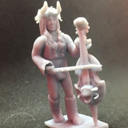 tiefling bard jeu jouet viole de gambe labryinth les cornes roi des gobelins gobelin le mdn miniature david bowie 3D print model - Mito3D