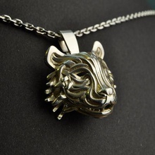 tiger pendant jewelry 3d print model - Mito3D