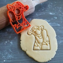 tigger winnie pooh cookie cutter the baking dough shape kitchen bake cookies speculoos 3d print model - Mito3D
