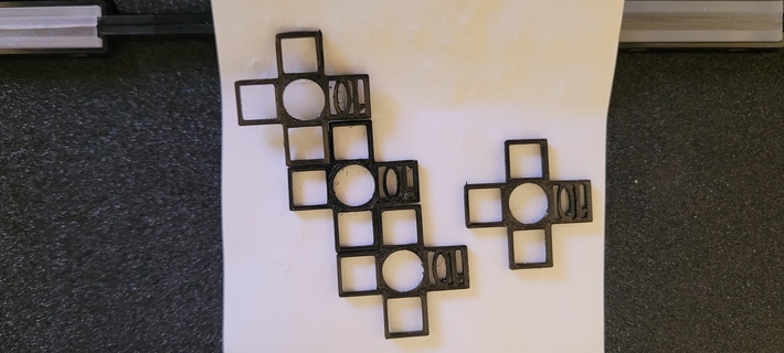 tile cross 10 mm tiles slab 10mm 3d print model - Mito3D