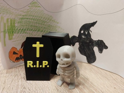 klein Skelett sehnen Mehrfarbig extra Spiel Halloween Sarg Gift Geschenk gruselig 3d print model - Mito3D
