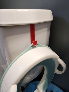 toilet hook potty toliet hang mount 3d print model - Mito3D