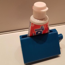 dentifricio dispenser di stampa-in-luogo montaggio supporti necessari casa il spremiagrumi la stampa-in-place 3d print model - Mito3D