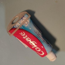 dentifricio spremiagrumi attrezzo pasta denti 3d print model - Mito3D