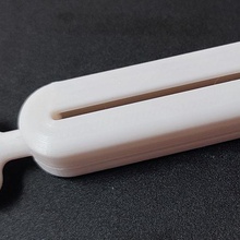 Zahnpasta Tube Drücken kleben 3d print model - Mito3D