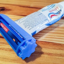 tubo de pasta dente espremedor a casa banho dentes 3d print model - Mito3D