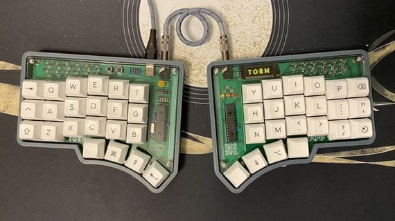 rasgado teclado Alto perfil caso bainha Ferramentas mecânico eletrônicos 3d print model - Mito3D