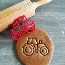 tractor cookie cutter farm baking dough shape kitchen bake cookies speculoos 3d print model - Mito3D