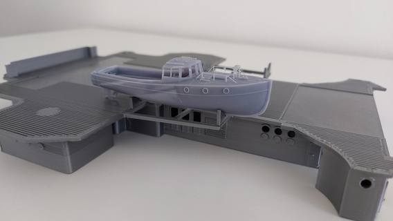 traffic boat scale 1 100 german kriegsmarine bismarck ship model ww2 rc 3d print model - Mito3D