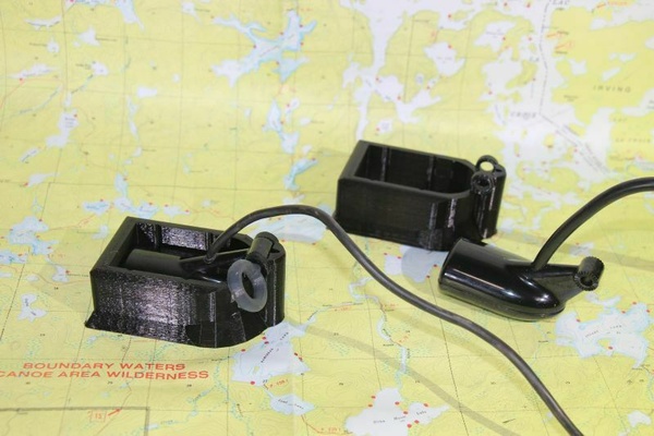 transductor lowrance pez descubridor canoa kayac pescar 3d print model - Mito3D