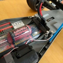 traxxas batería sostener plato bandido ladrón ganado estampida r c_vehicles 3d print model - Mito3D