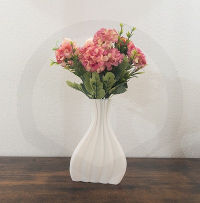 triangle bubble vase decor printable living room flower flowerpot 3d print model - Mito3D
