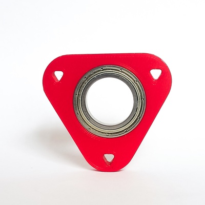 üçgen anahtarlık spinner karambit rulman 3d print model - Mito3D