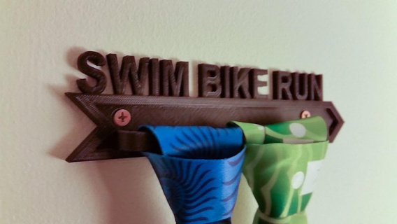 Triathlon schwimmen Fahrrad Lauf Rennen Medaille Gestell Halter Unterstützung Zeichen Logos 3d print model - Mito3D