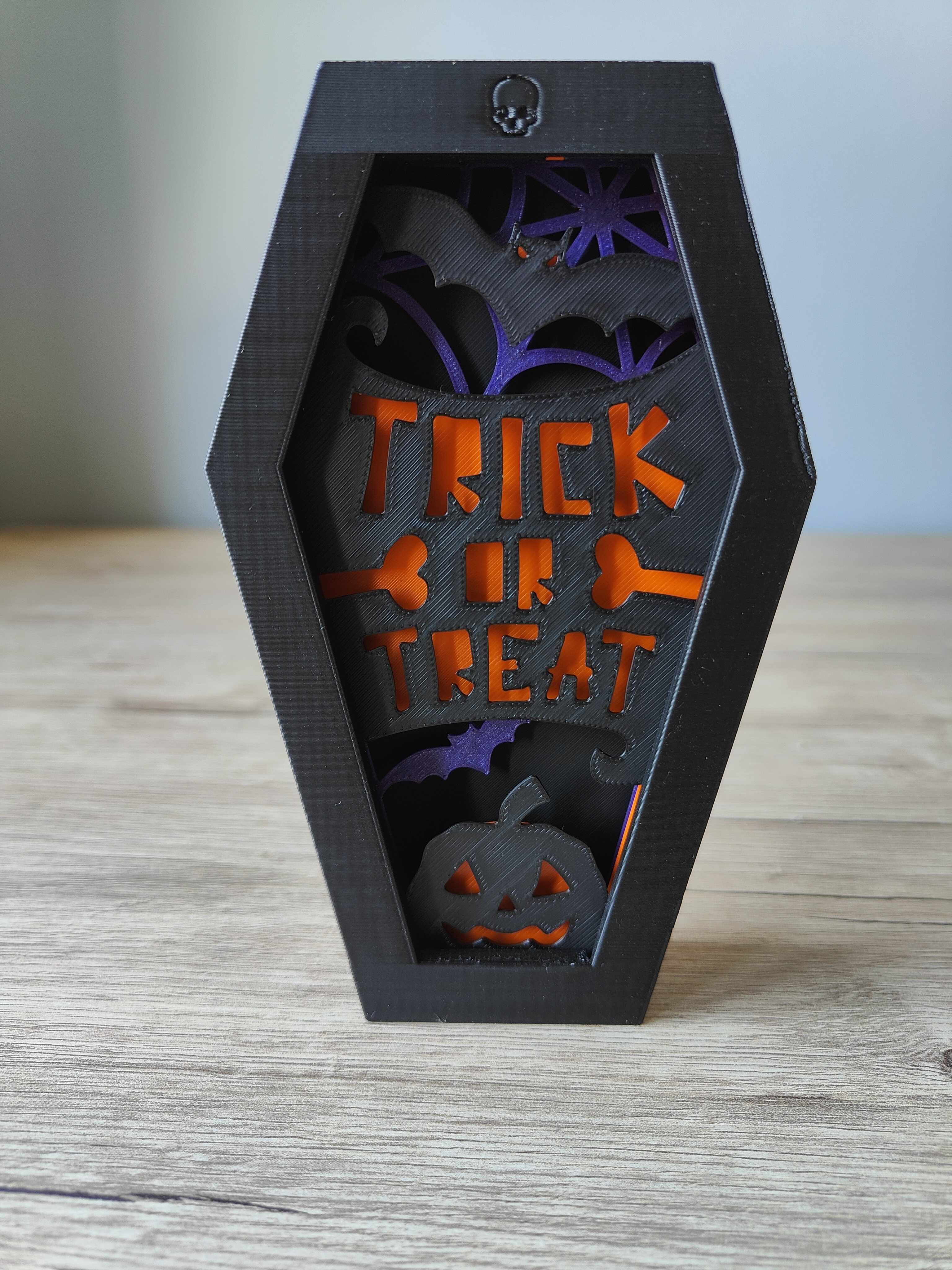 trick treat coffin box halloween shadow 3D print model - Mito3D