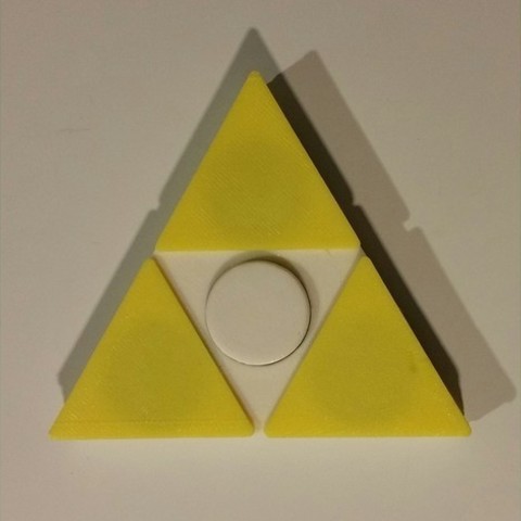 tri-force zelda spinner game 3D print model - Mito3D