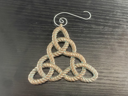 trinité nœud ornement Noël arbre symbole crochet 3d print model - Mito3D