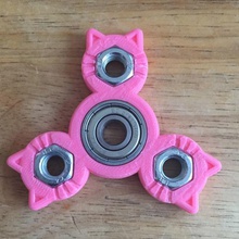 triple hex nut cat spinner game fidget toy finger openscad 3d print model - Mito3D