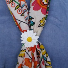 triple ring closed handkerchief buckle d28mm-4mm various scarf clip customizable daisy margarita 3d print model - Mito3D